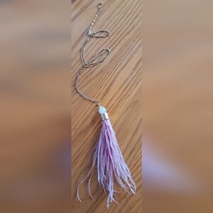 EUC Swarovski Crystal & Pink Ostrich Feather Boho Gold Tone Necklace Jewelry